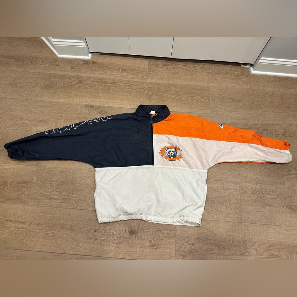 Apex One Vintage Men’s Chicago Bears Windbreaker